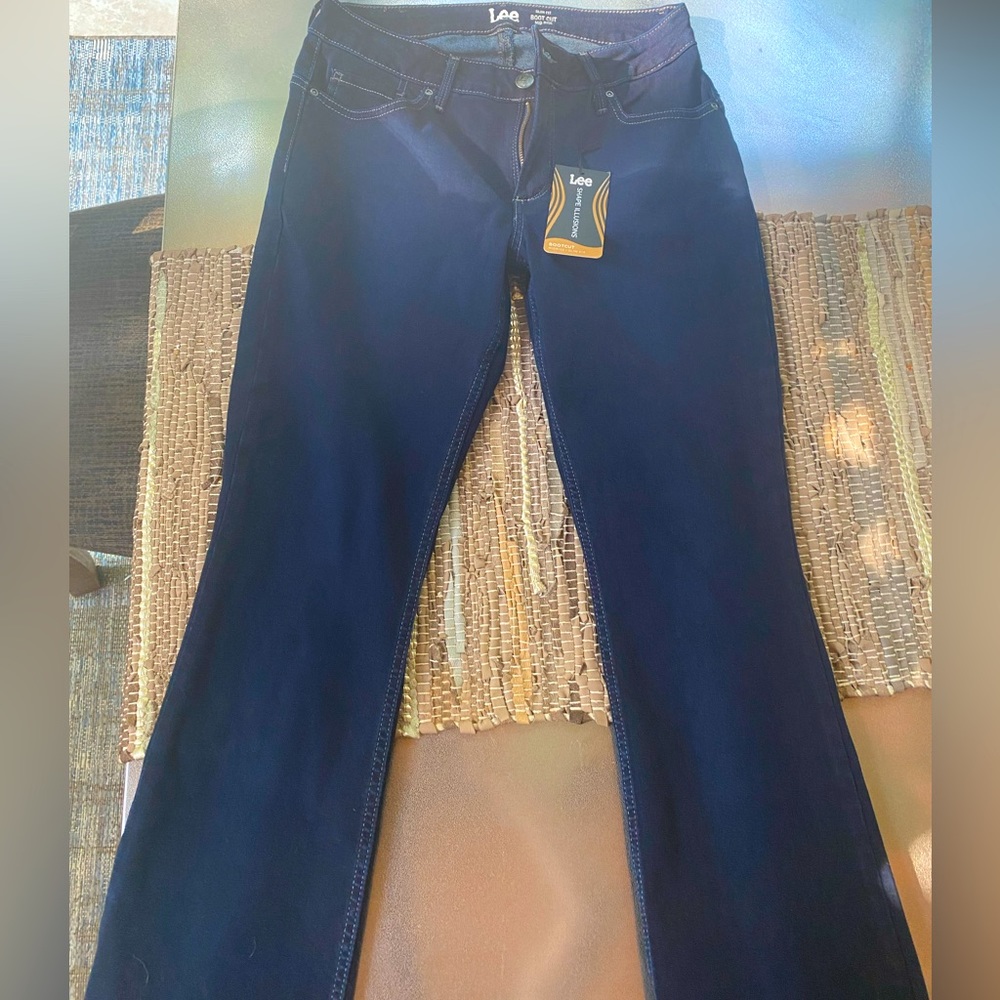 Lee Shape Illusions Bootcut Jeans 8P